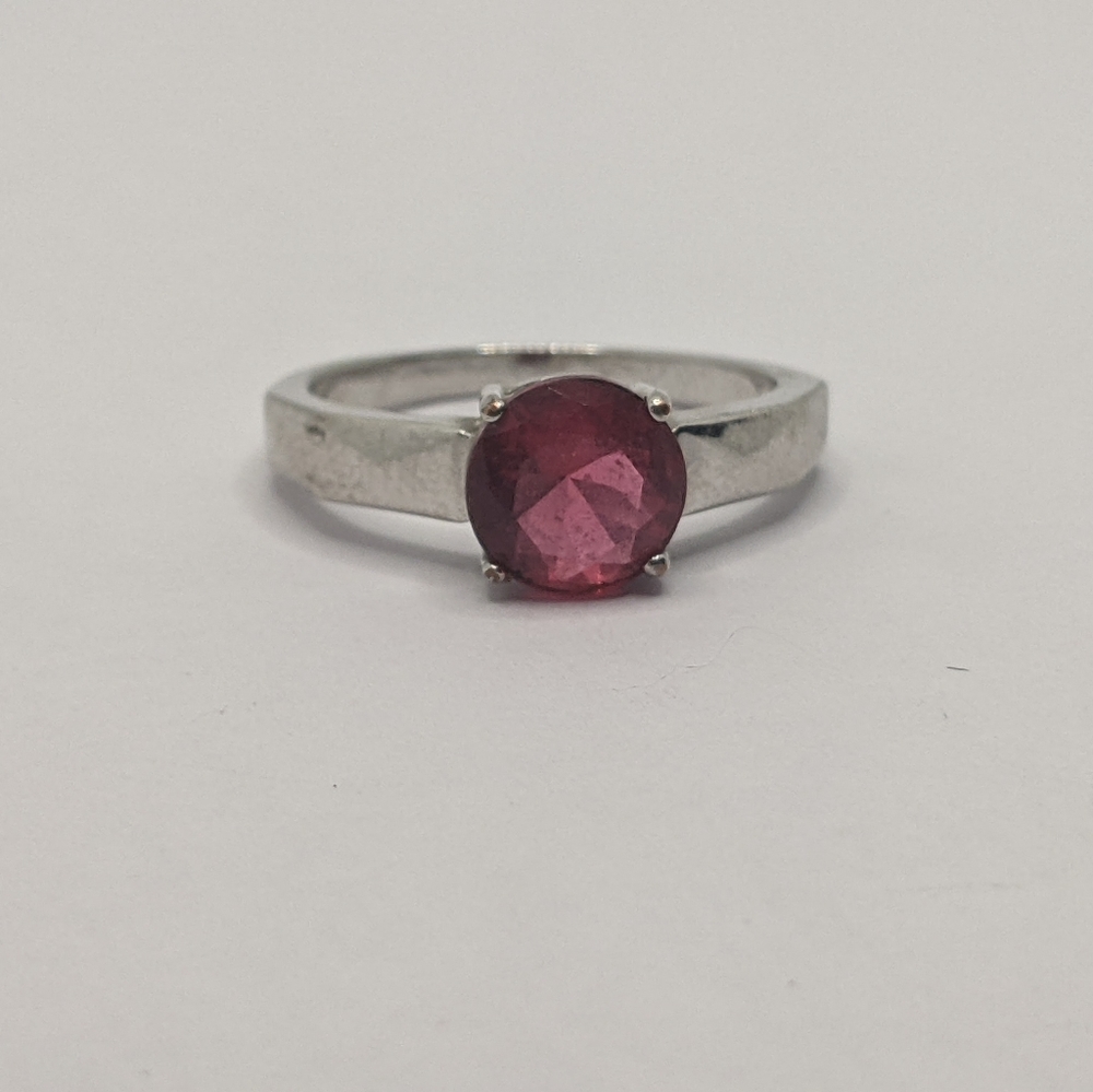 Ruby Colored Stone Ring - image 3